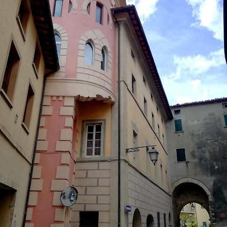 Mansarda Con Solarium Panoramico Su Centro Storico Di Sarteano Vicino Alle Famose Terme Della Val D'Orcia Leilighet Eksteriør bilde