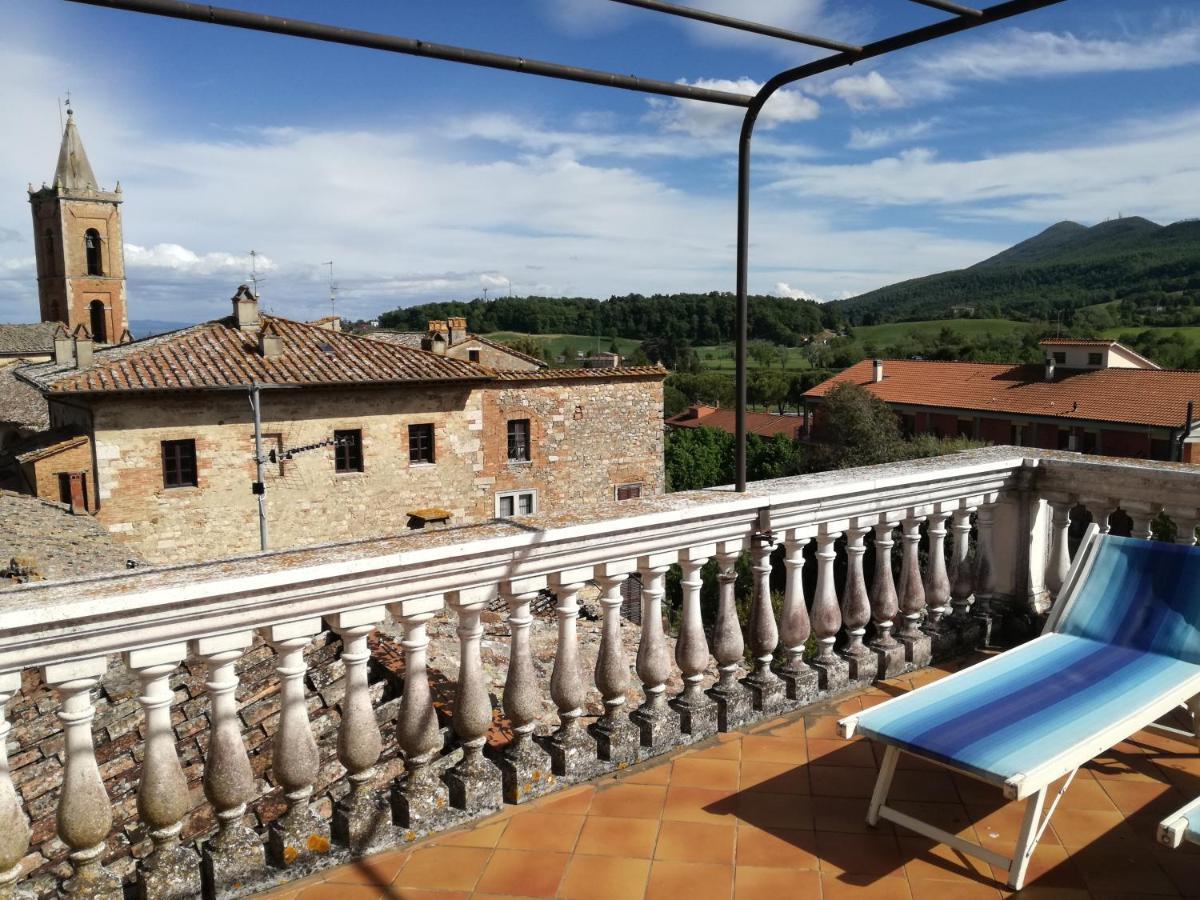 Mansarda Con Solarium Panoramico Su Centro Storico Di Sarteano Vicino Alle Famose Terme Della Val D'Orcia Leilighet Eksteriør bilde